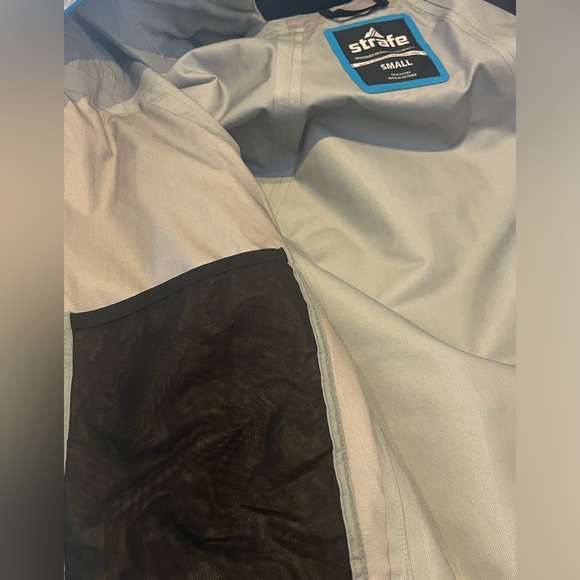 STRAFE Ski Jacket - Picture 5 of 9